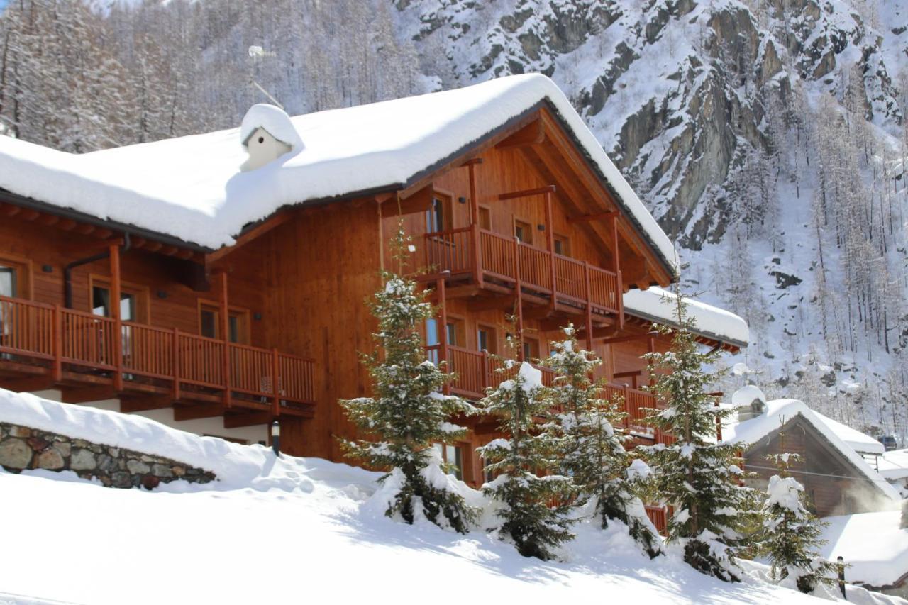 Residence Felik Gressoney-La-Trinite Bagian luar foto