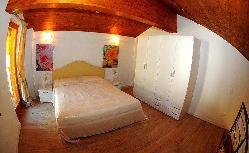 Residence Felik Gressoney-La-Trinite Bagian luar foto