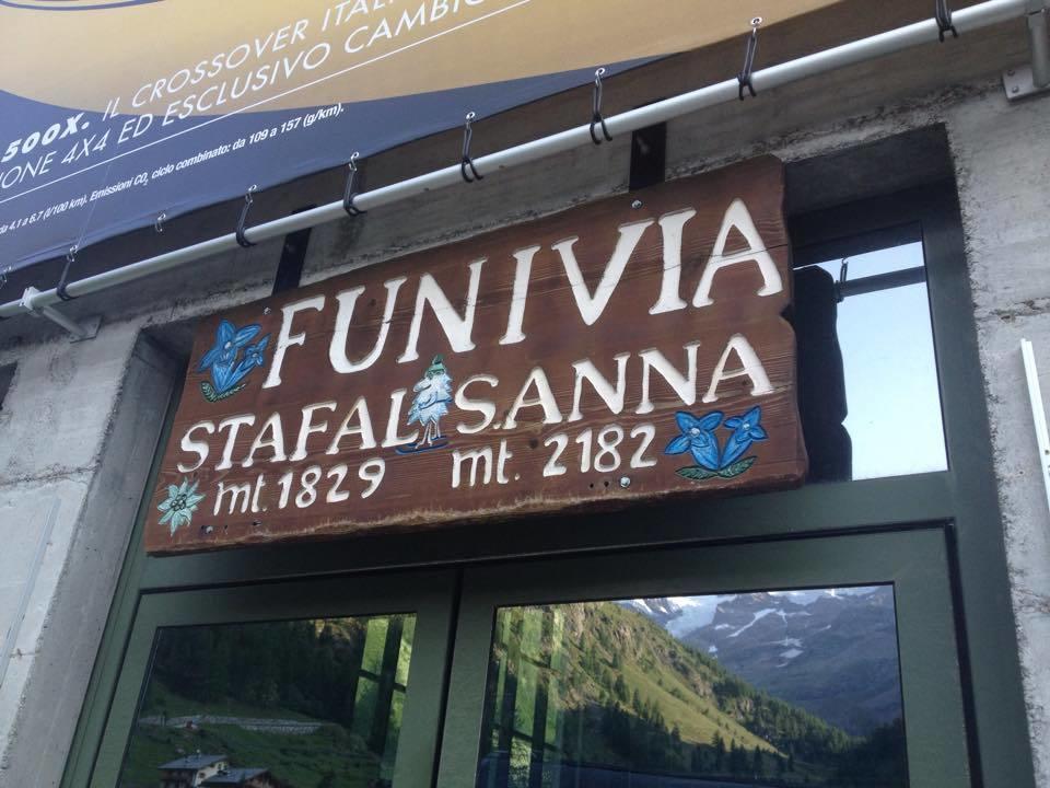 Residence Felik Gressoney-La-Trinite Bagian luar foto