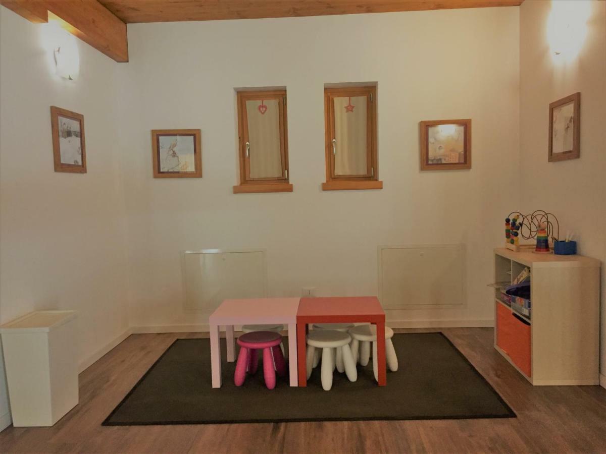Residence Felik Gressoney-La-Trinite Bagian luar foto
